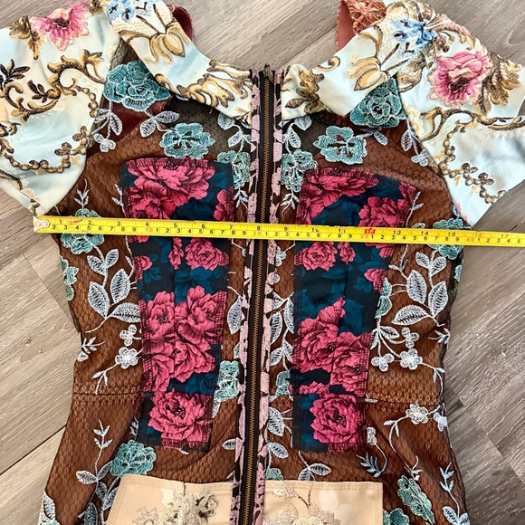 Byron Lars Beguile Brocade Sheath Dress size 2P petite short sleeved embroidered - Picture 5 of 14